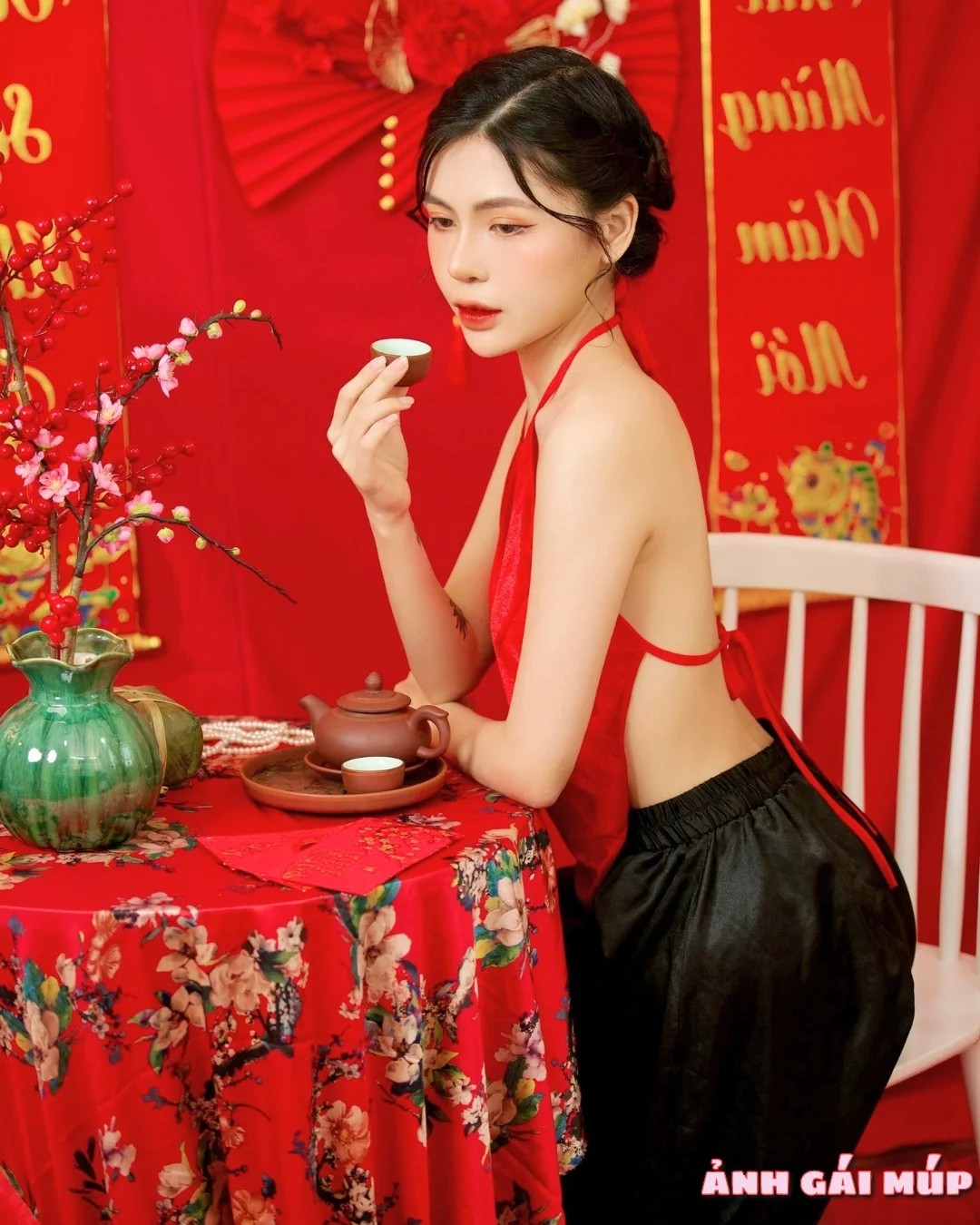 Áo yếm thời Đông Sơn